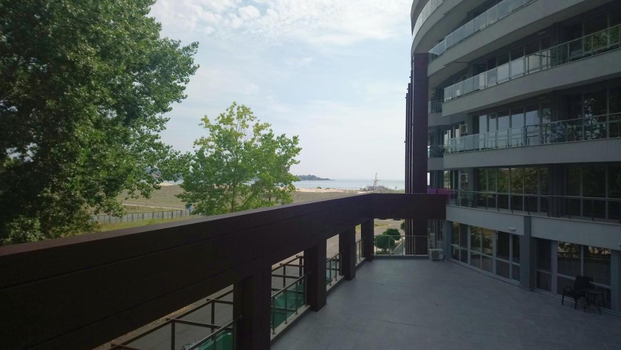 Aparthotel Primorsko Exterior photo