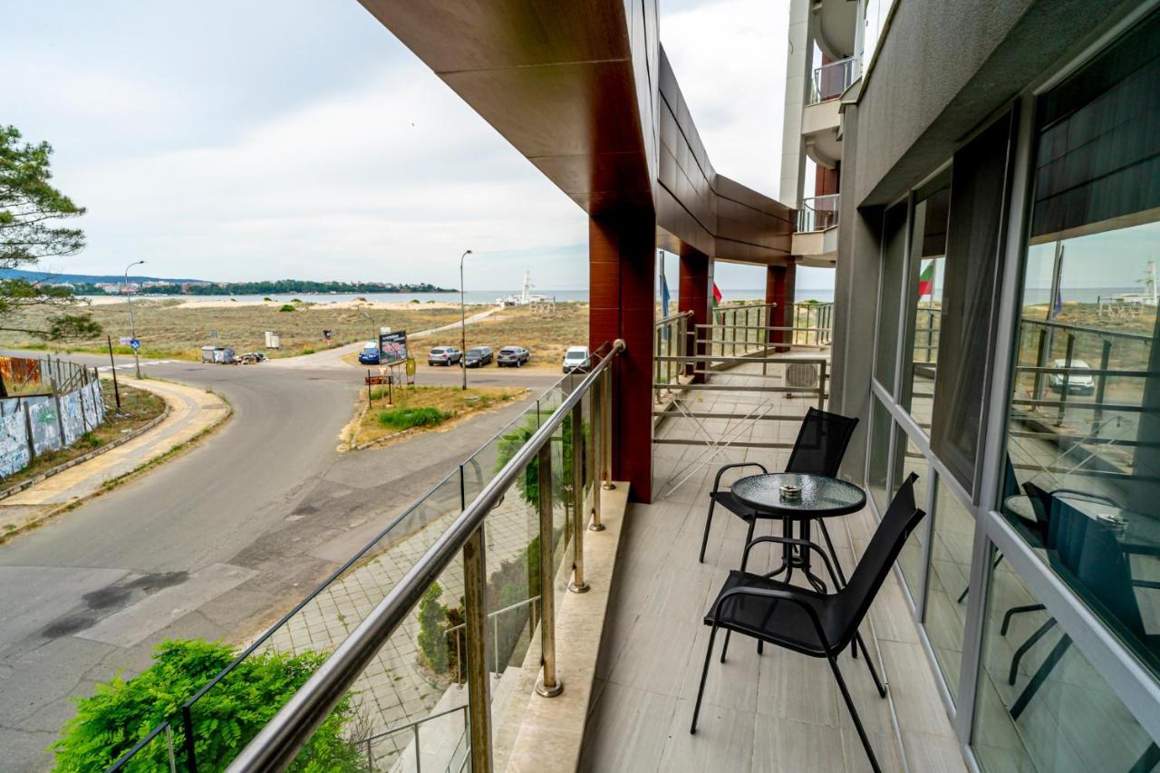 Aparthotel Primorsko Exterior photo